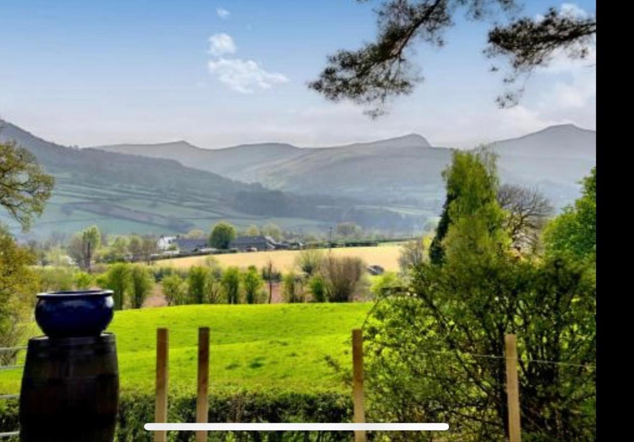 Mountain Suite, Stunning Views, Brecon Beacons Llanhamlach エクステリア 写真